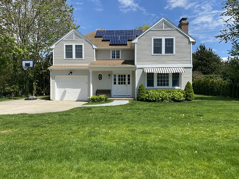 30 Ridge Dr — Photo 1