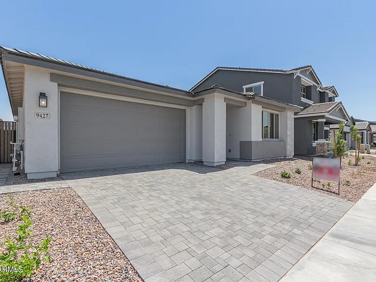 9427 E Steno Ave — Photo 2