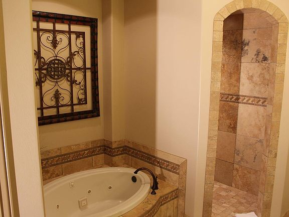 Walk in shower and jetted tub