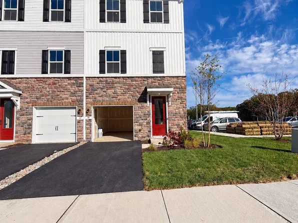 49 Silverbell Ave, Berlin, NJ 08009