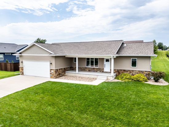 102 Partridge Ln, Hudson, IA 50643
