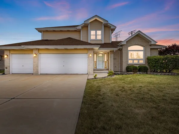 8425 Brookside Glen Dr, Tinley Park, IL 60487