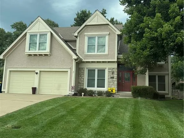 1312 Hillary Dr, Liberty, MO 64068