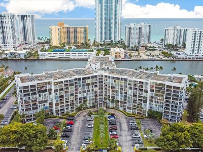 1000 Parkview Drive #831, Hallandale, FL, 33009
