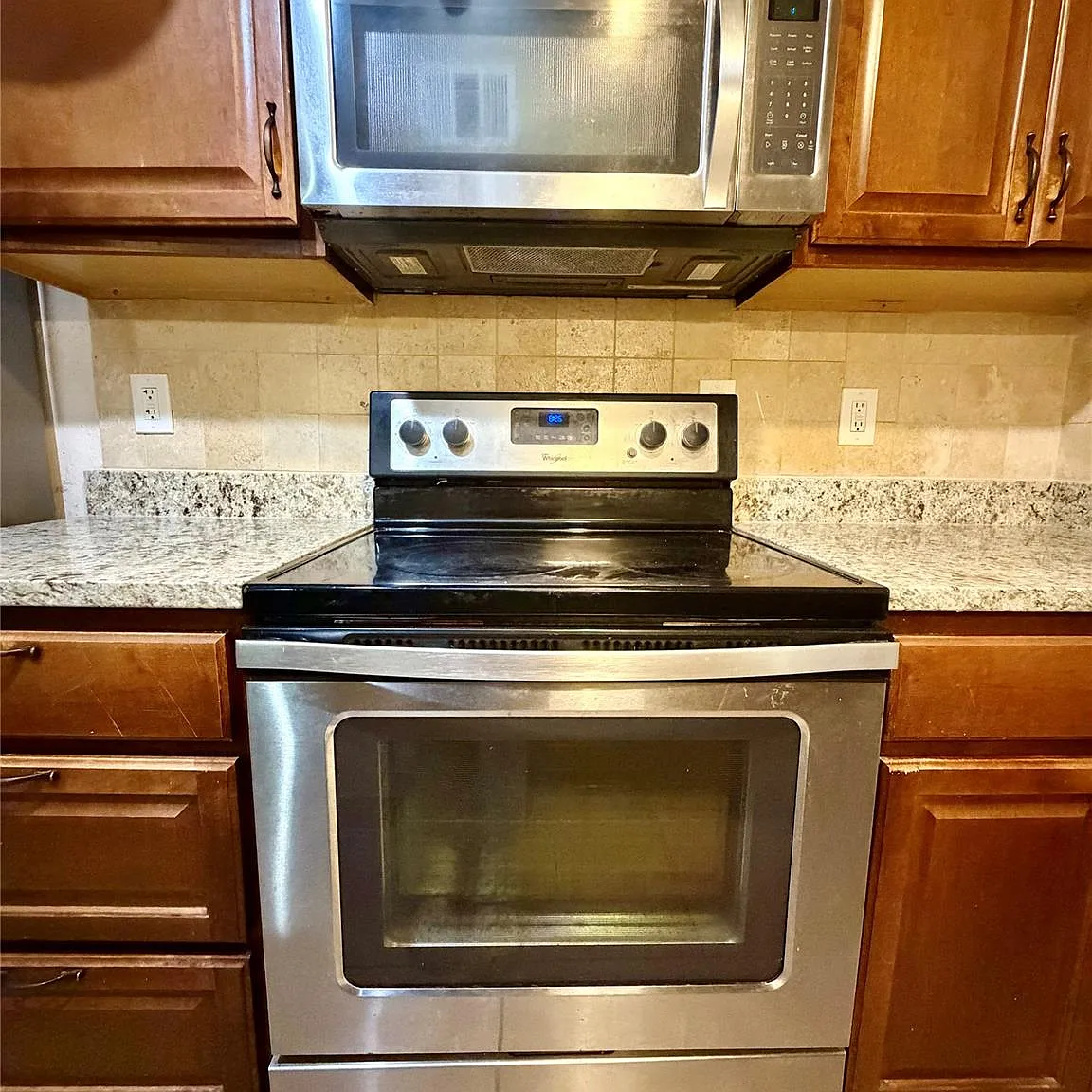 4 bed, 3.0 bath, 2055 sqft, $1,850 — Photo 4