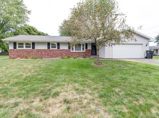 301 Paul St, Villa Grove, IL 61956