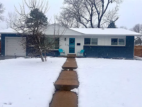 15 Estes St Photo 1
