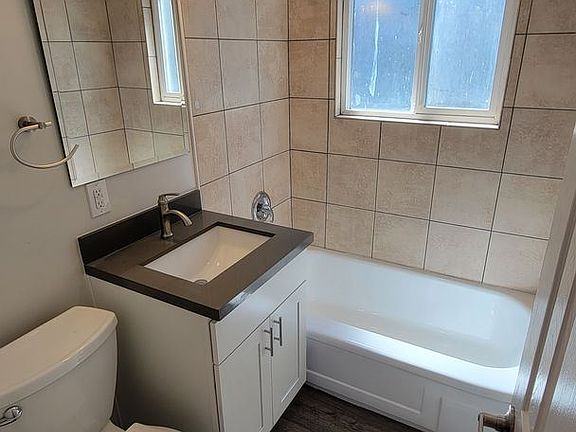 5th image of 3901 Martin Luther King Jr Way S #1