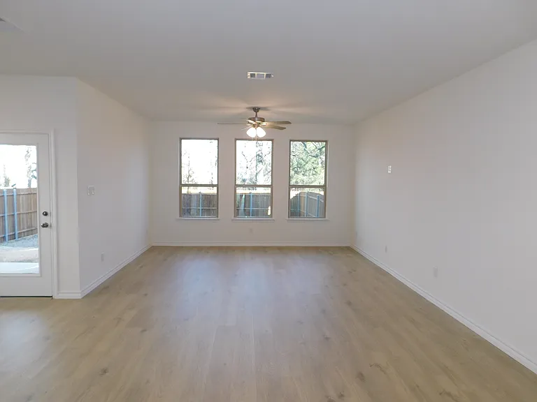 505 S Mockingbird Ln — Photo 6
