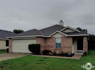 246 Meadowcrest Dr, Terrell, TX 75160