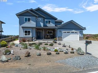 30516 Old Coast Rd, Gold Beach, OR 97444