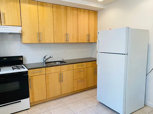 Rented by Bank Neary | media 15