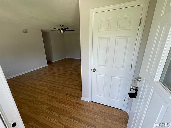 5th image of 1036 Washington Dr