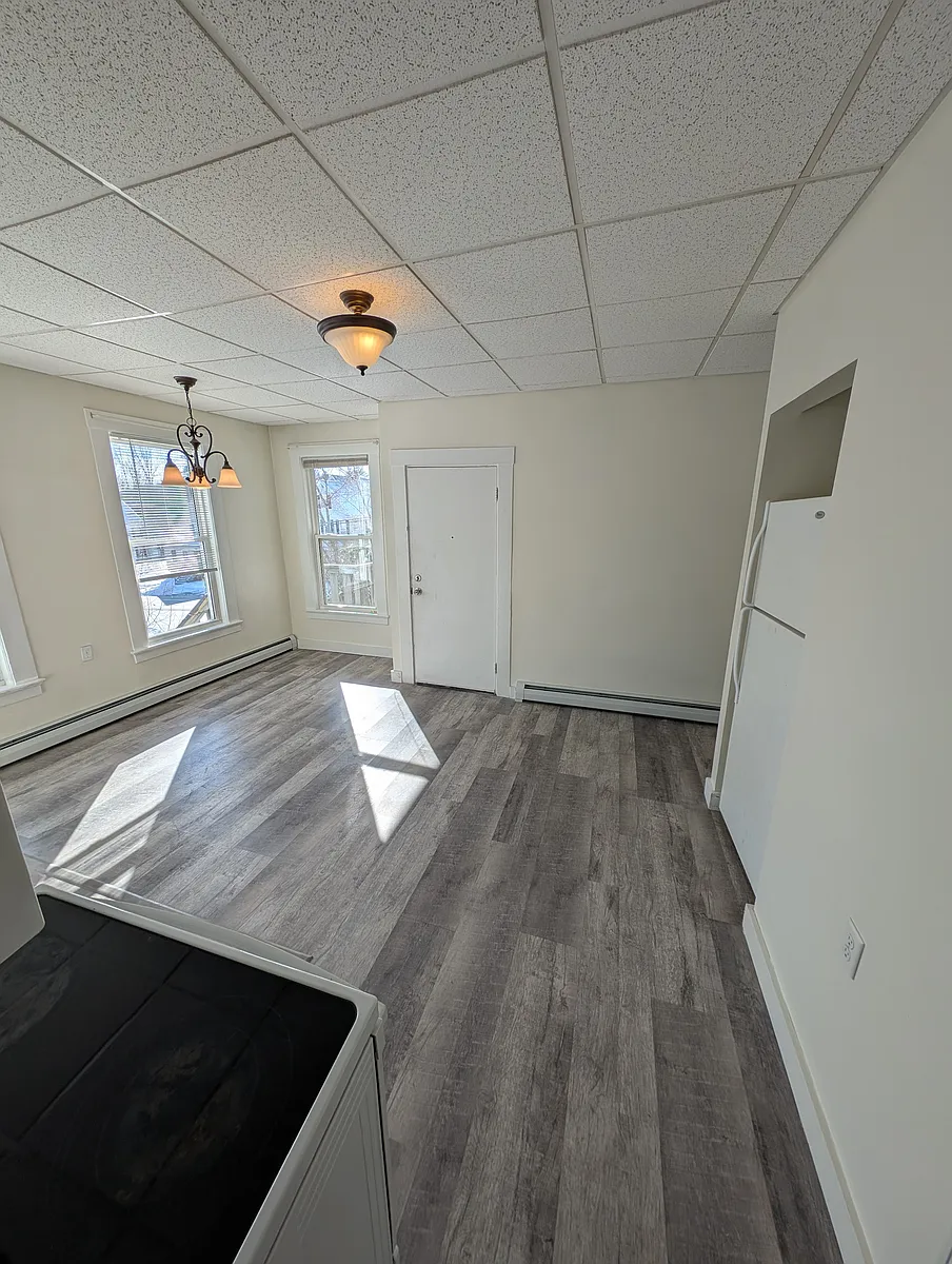 Building Photo - 91 6th St #2