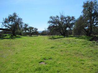 1000 Burnham Rd, Oak View, CA 93022