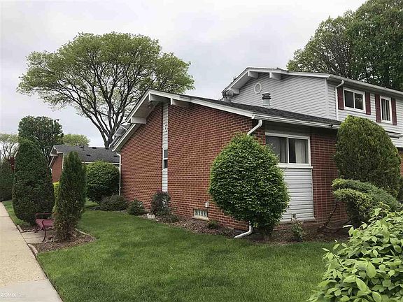 2nd image of 27899 Eastwick Sq