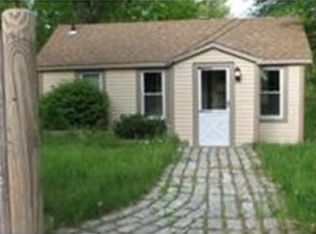 7 Hemlock St, Worcester, MA 01602