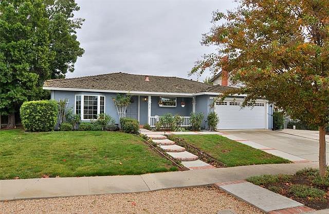 1st image of 478 Churchill Park Dr