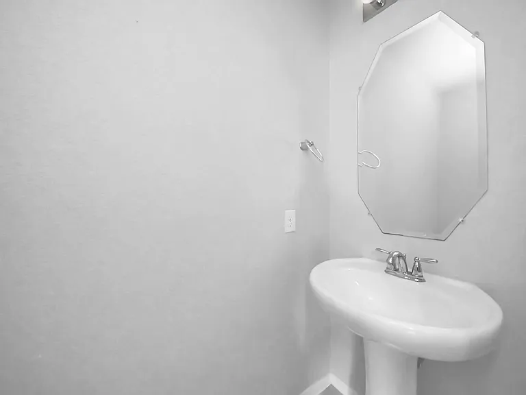 18319 Pin Oak Lake Dr — Photo 28
