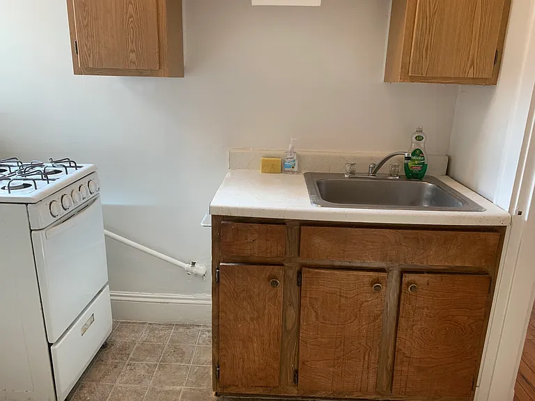 43 Glenville Ave #4 — Photo 7