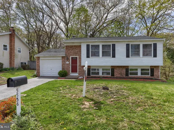 5556 Edsel St, Harrisburg, PA 17109