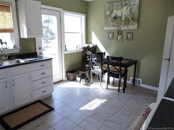 4th image of 42 Keirstead Cir