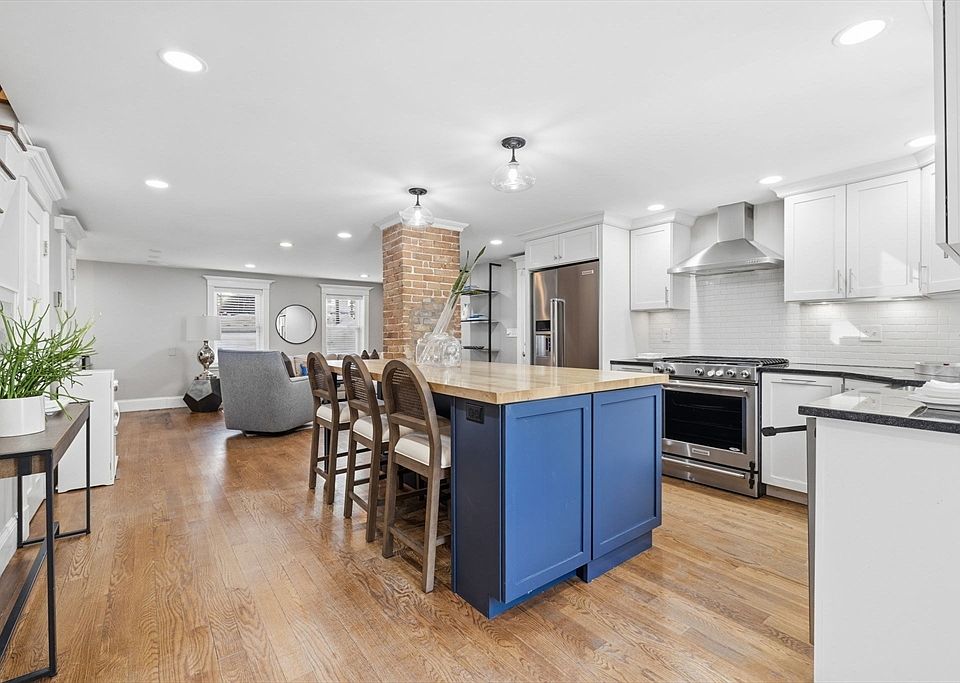 1st image of 19 Linden St