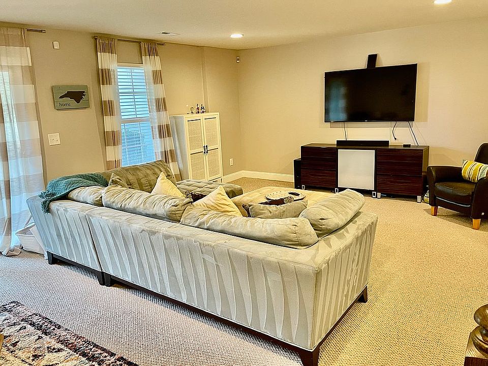 1st Floor living space