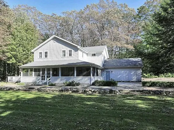 544 S Point Rd, Shelby, MI 49455