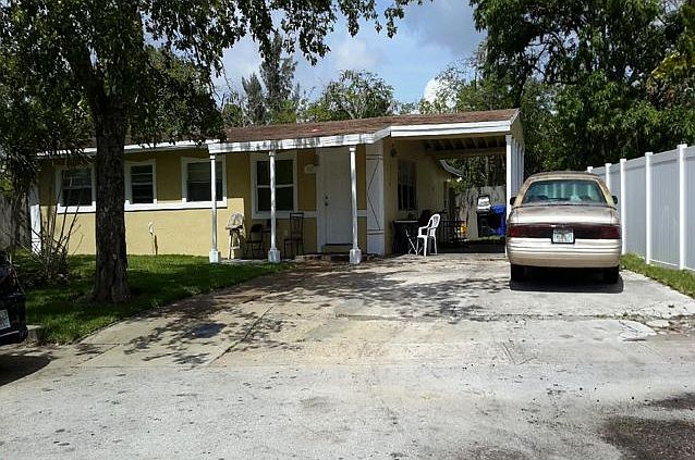 1st image of 1525 NW 18th Ave