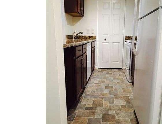 4th image of 1025 N Madison St APT 206