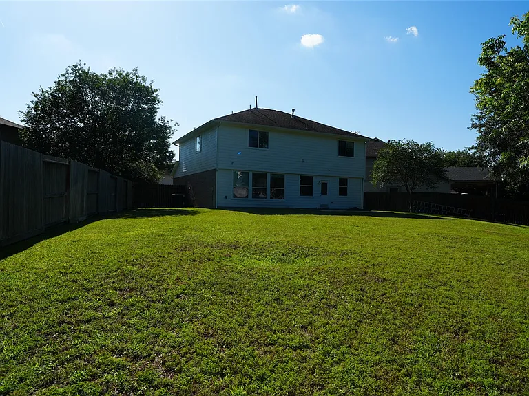 19202 Dickson Park Dr — Photo 17