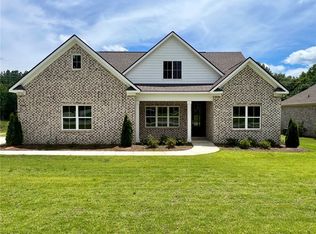 2241 Graymoor Ln, Waverly, AL 36879