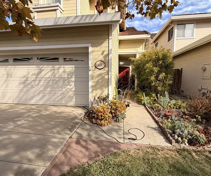 21013 Country Park Rd