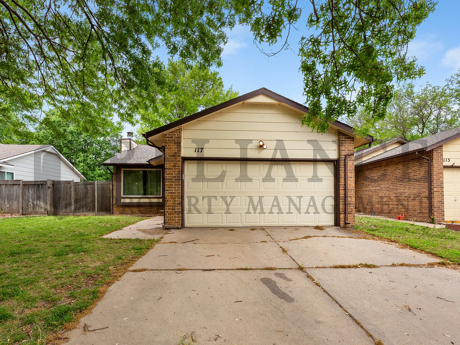 117 South Lark Lane - 1 — Photo 2