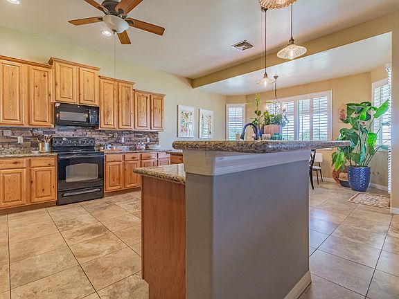 4th image of 25425 S 183rd Pl