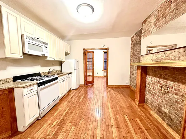 533 West 49th Street image 1 of 7