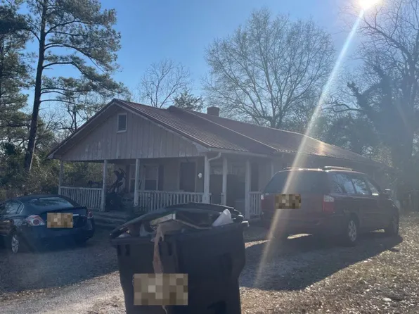 1810 S 1st Ave, Lanett, AL 36863