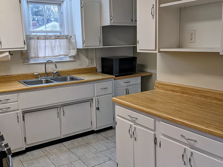 4668 Fairmont Ave — Photo 42