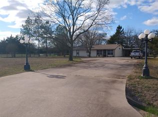 1477 Business Highway 121, Trenton, TX 75490