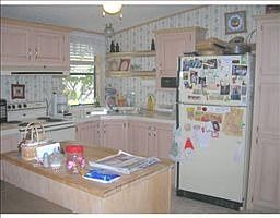 4th image of 2672 Lake Grassmere Cir