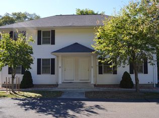 196 S Main St #B, Seymour, CT 06483