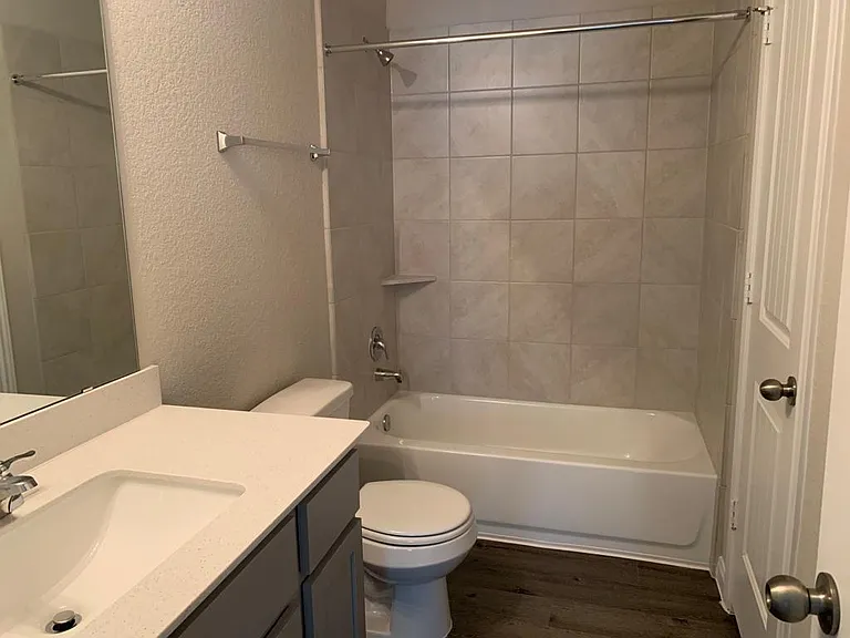 14048 Lamprey Dr — Photo 8