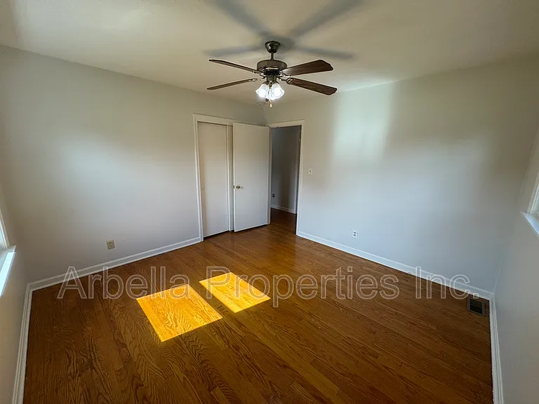 1713 Seward Dr — Photo 23