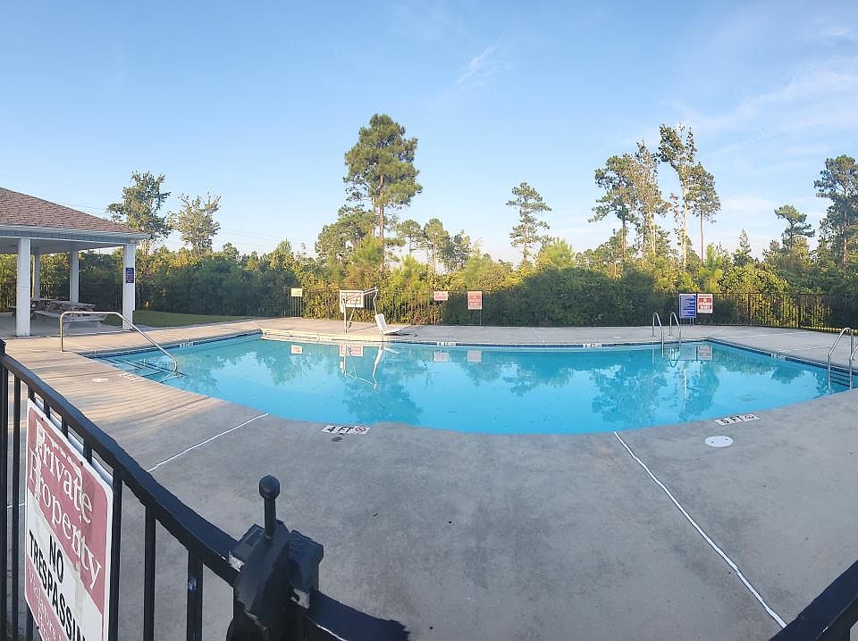 1st image of 634 Ebb Tide Ln