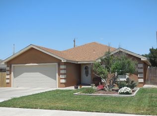 1911 Clover Ln, Roswell, NM 88203