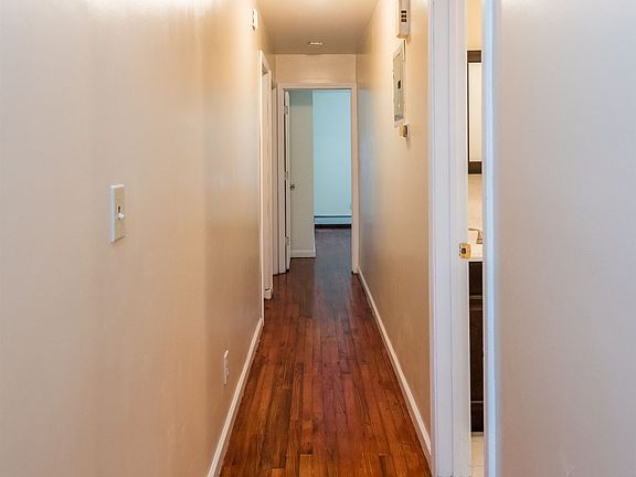 014_131_wilson_avenue_unit_a-17