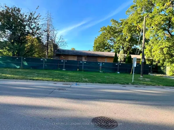 329 Mill St, Richmond Hill, ON L4C 4B6