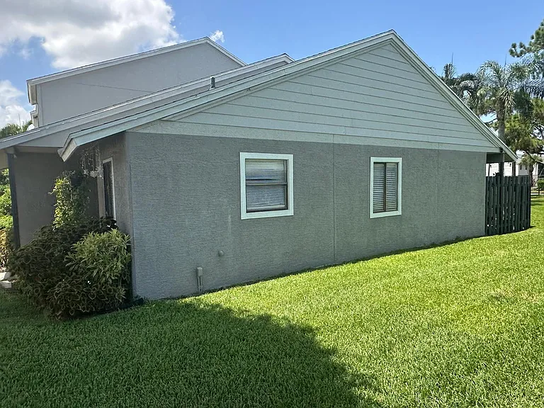3801 Inlet Cir — Photo 28
