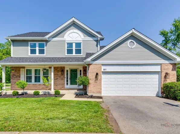 601 Evergreen Dr, Vernon Hills, IL 60061